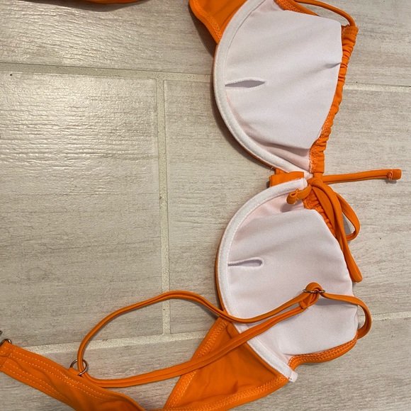 Bathing suit - Picture 6 of 9